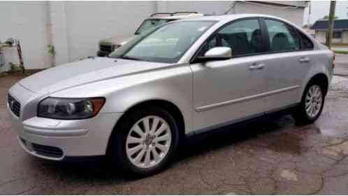 2005 Volvo S40 2. 4i