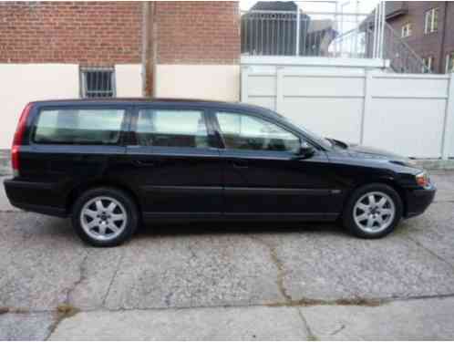 Volvo V70 AWD (2004)