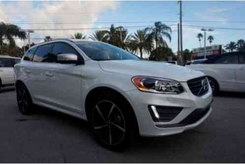 2015 Volvo XC60 T6 R-Design