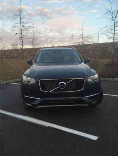 2016 Volvo XC90 Momentum