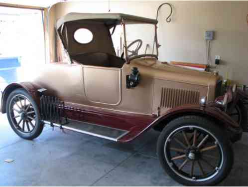 Willys OVERLAND ROADSTER (1922)