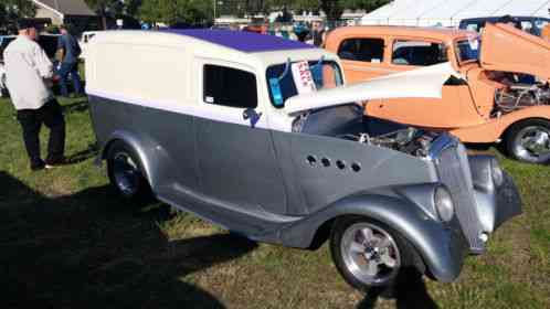 1933 Willys Series 77