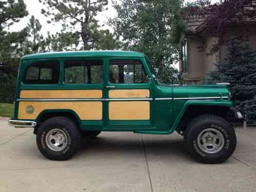 Willys Station Wagon (1955)