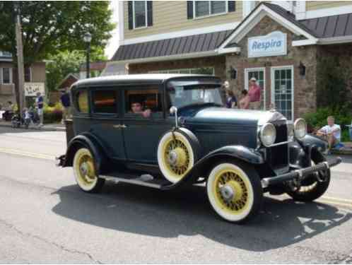 Willys WILLYS - KNIGHT Model 70B (1929)